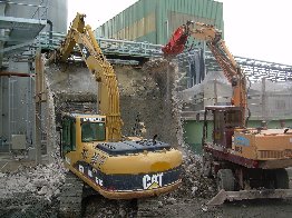 DERRIBO Y DEMOLICIÓN